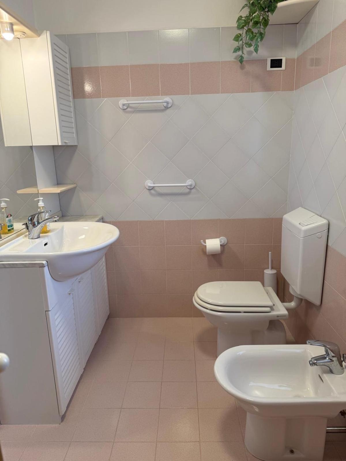 Gracious Apartment Located In The Heart Of Lignano Lignano Sabbiadoro Exterior foto